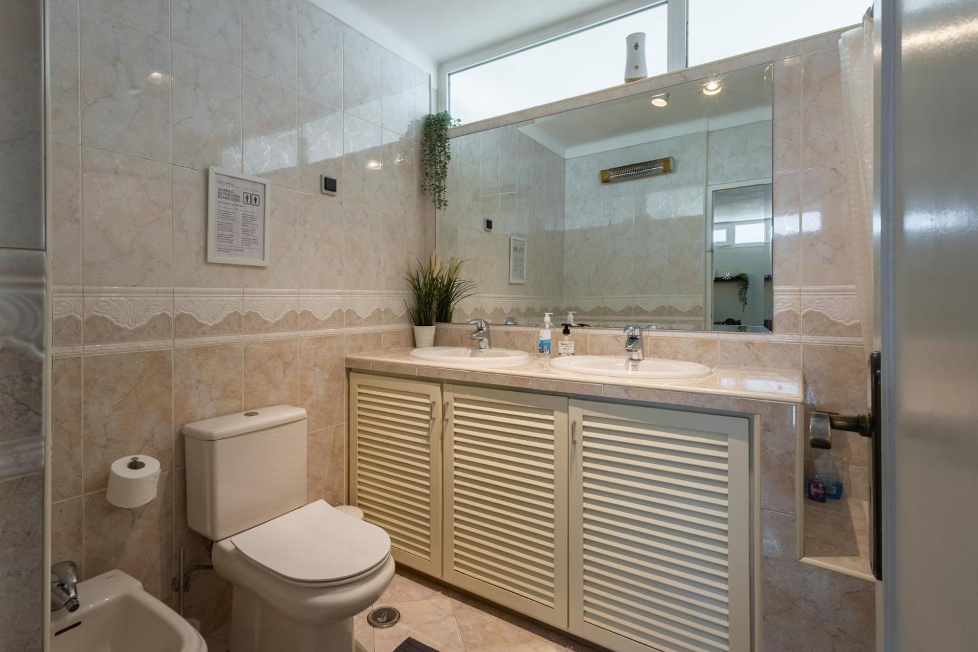 Mahouse Guest house